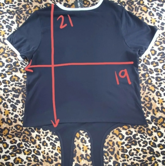 DC Wonder Woman 84 tie front top Size M - Picture 3 of 6